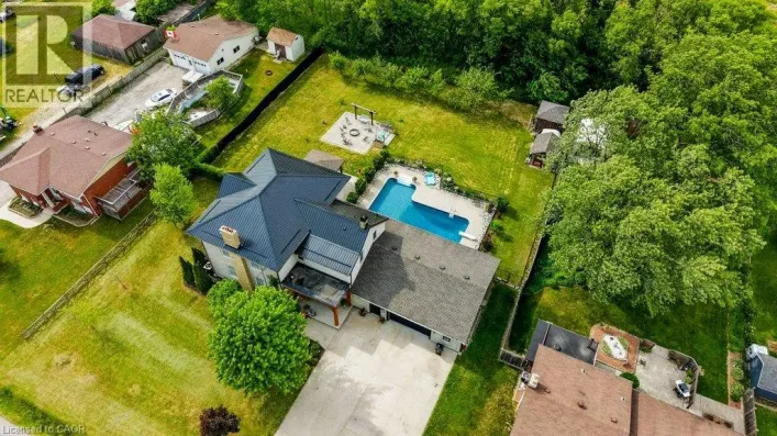 35 SCHWEITZER Street, Kitchener
