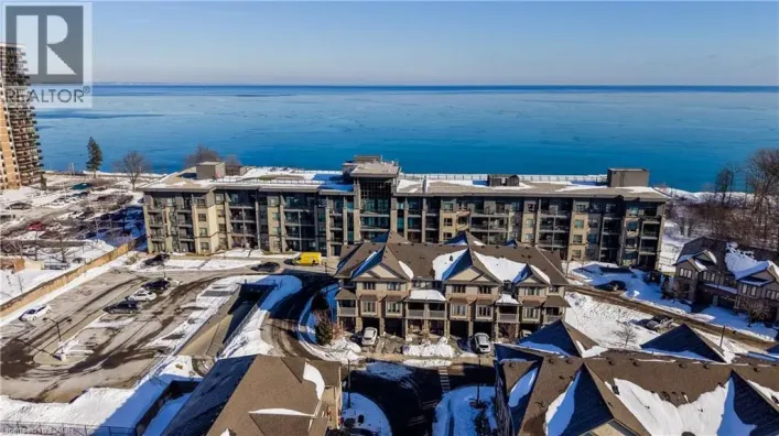 35 SOUTHSHORE Crescent Unit# 303, Stoney Creek