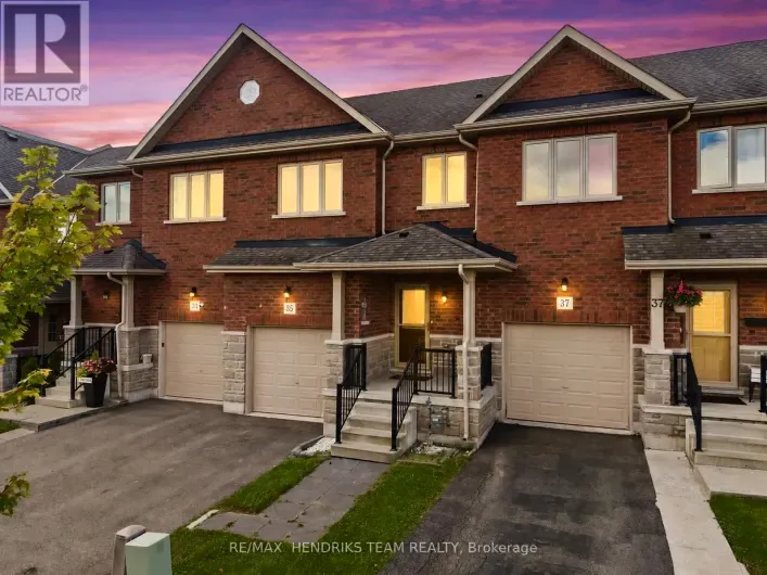 35 SUNSET WAY, Thorold