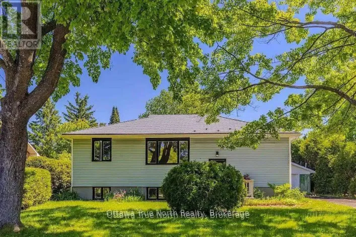 35 TAUVETTE STREET, Ottawa
