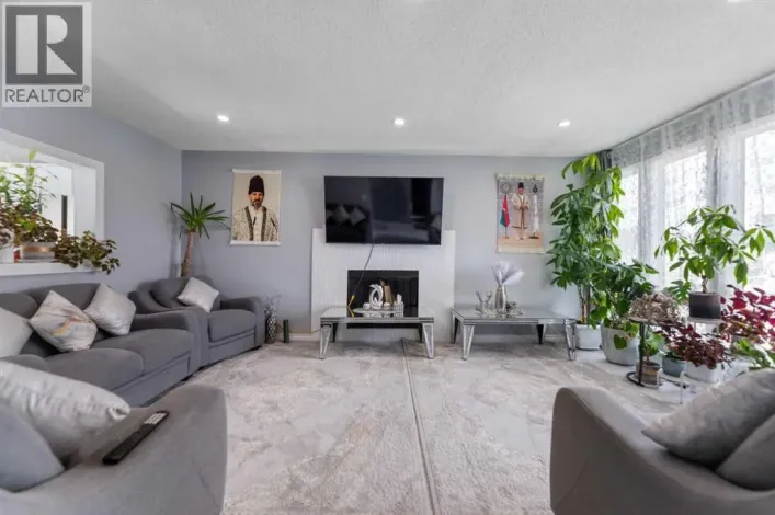 35 Templemont Drive NE, Calgary