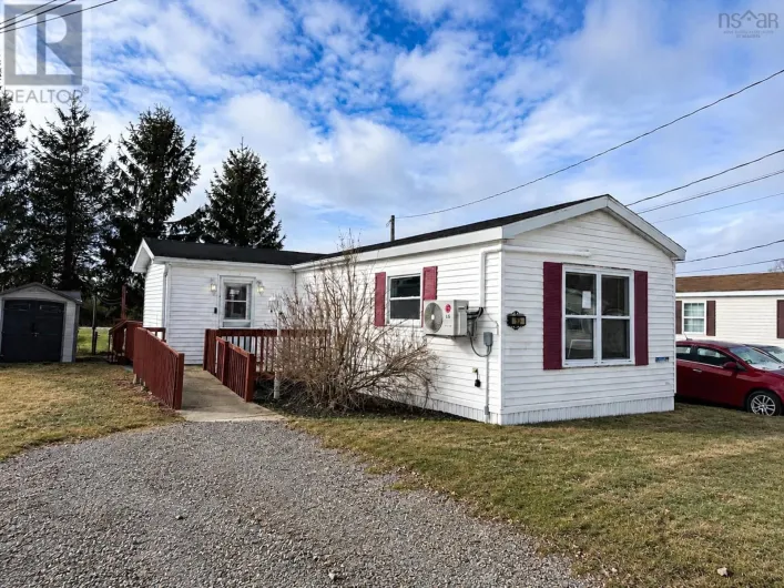 35 Third Street, Howie Centre