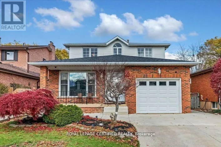 35 TRENHOLME CRESCENT, Hamilton