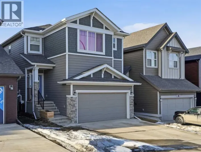 35 Versant View SW, Calgary