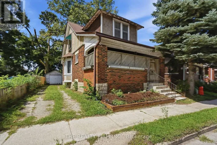 35 WHARNCLIFFE ROAD S, London South