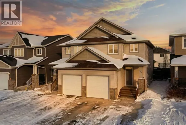 35 Windermere Close, Red Deer