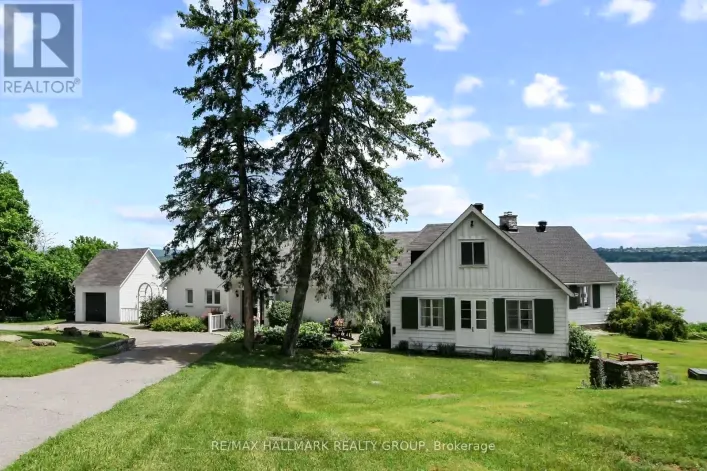 House for sale: 350 BERRY SIDE ROAD, Ottawa
