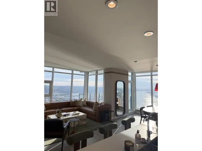3502 680 QUAYSIDE DRIVE, New Westminster