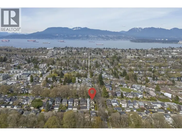 3502 W 18TH AVENUE, Vancouver