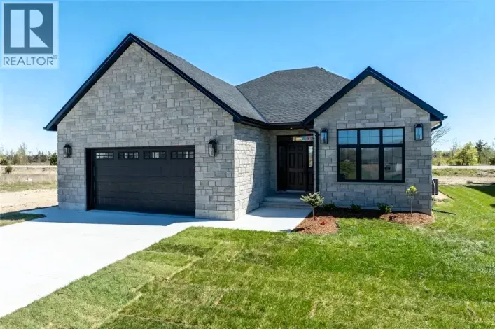3503 PAUL CRESCENT, Plympton-Wyoming