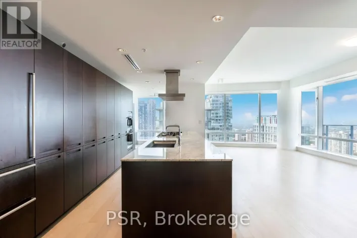 Apartment for rent: 3505 - 180 UNIVERSITY AVENUE, Toronto