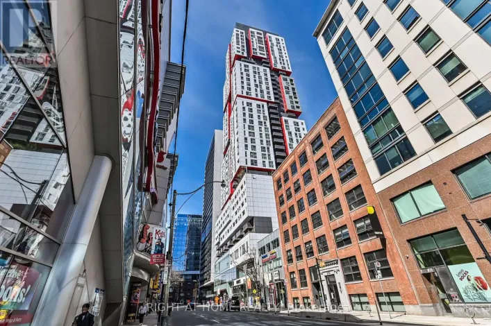 3506 - 318 RICHMOND STREET W, Toronto