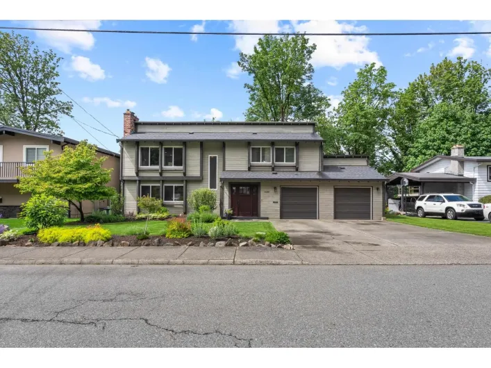 35061 HIGH DRIVE, Abbotsford
