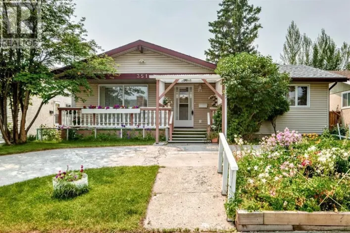 351 Cedarpark Drive SW, Calgary