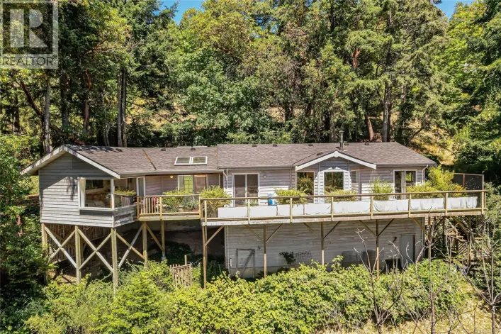 351 Elizabeth Dr, Salt Spring