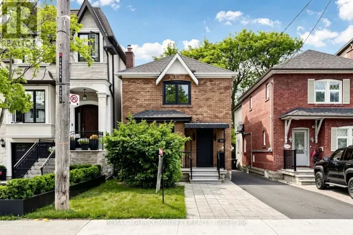 351 FAIRLAWN AVENUE, Toronto