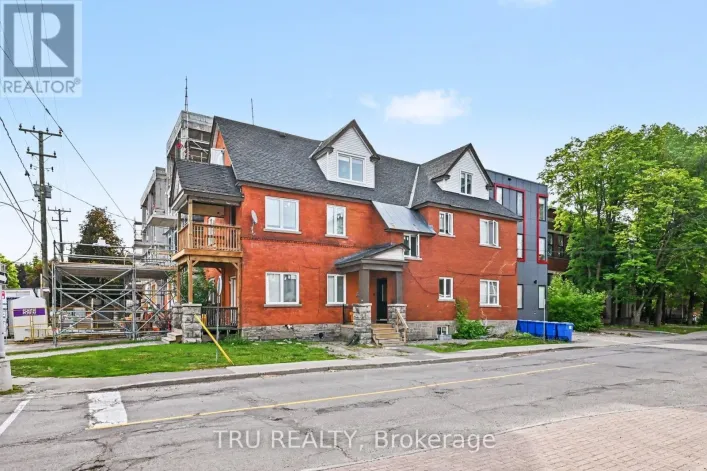 351 FRIEL STREET, Ottawa