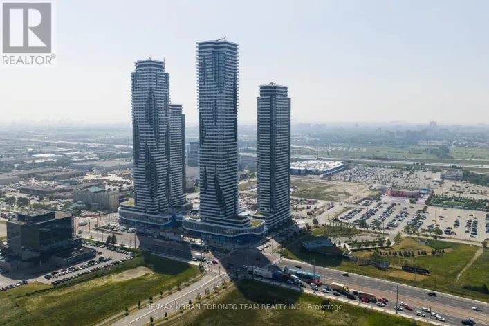 3511 - 8 INTERCHANGE WAY, Vaughan