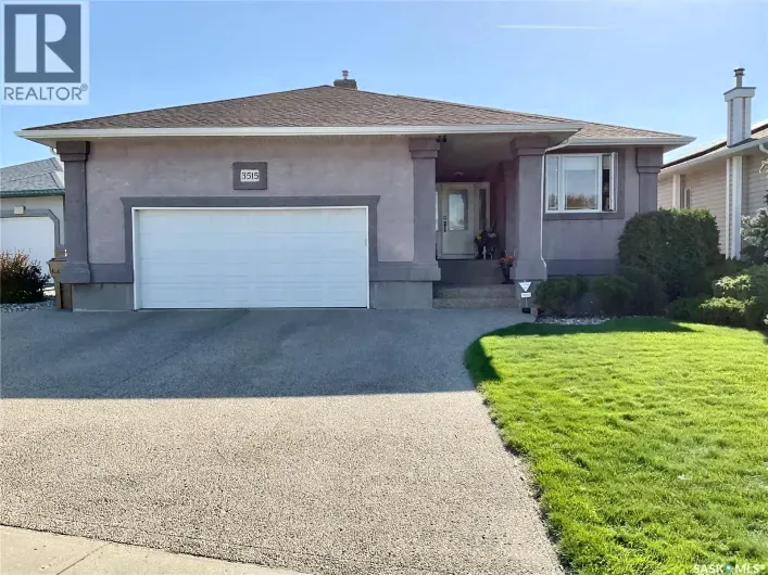House for sale: 3515 Bishop CRESCENT E, Regina