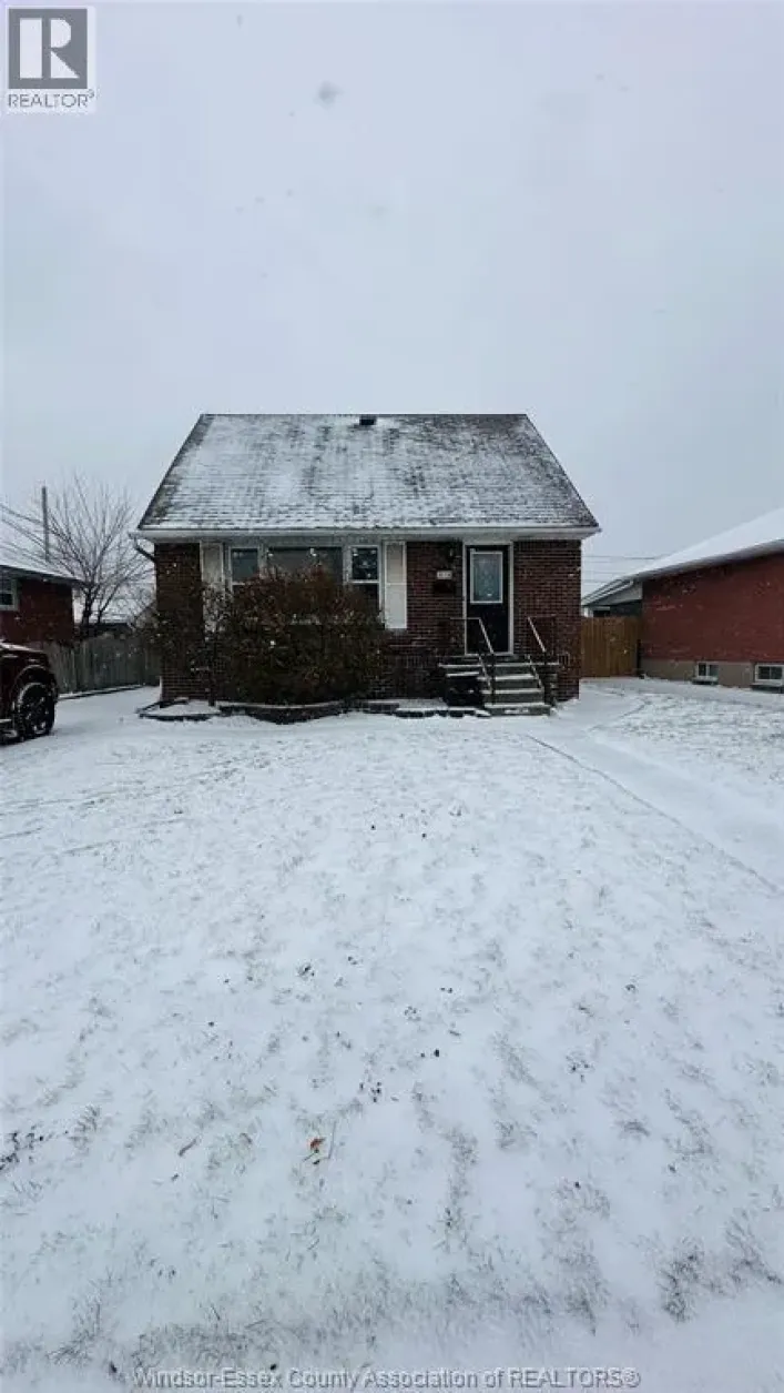 3519 TECUMSEH ROAD West, Windsor