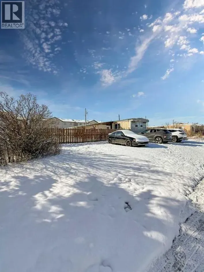 352 10 Street, Fort Macleod