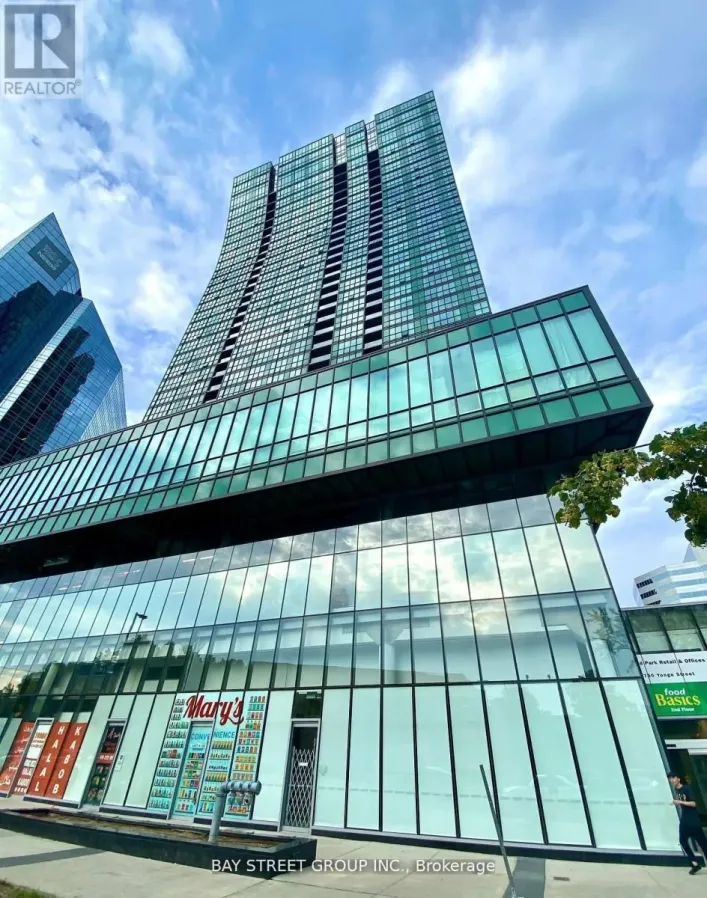 352 - 4750 YONGE STREET, Toronto