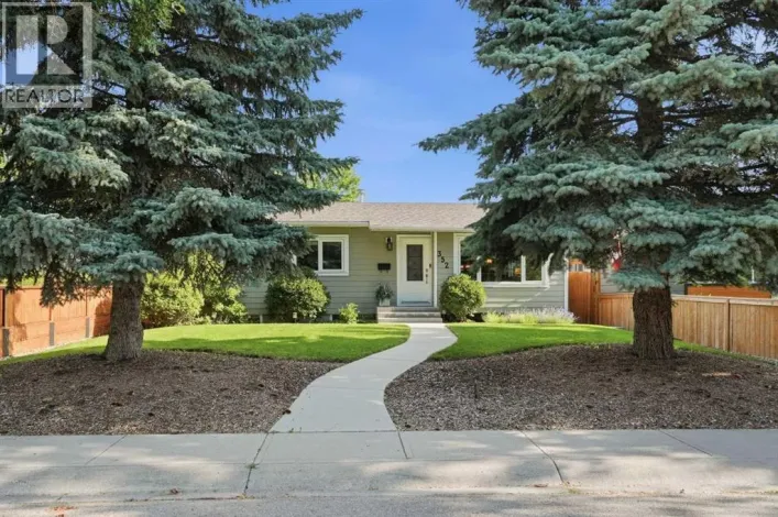352 86 Avenue SE, Calgary