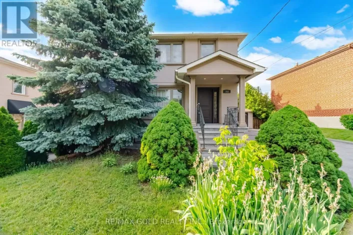 352 MAPLE LEAF DRIVE, Toronto