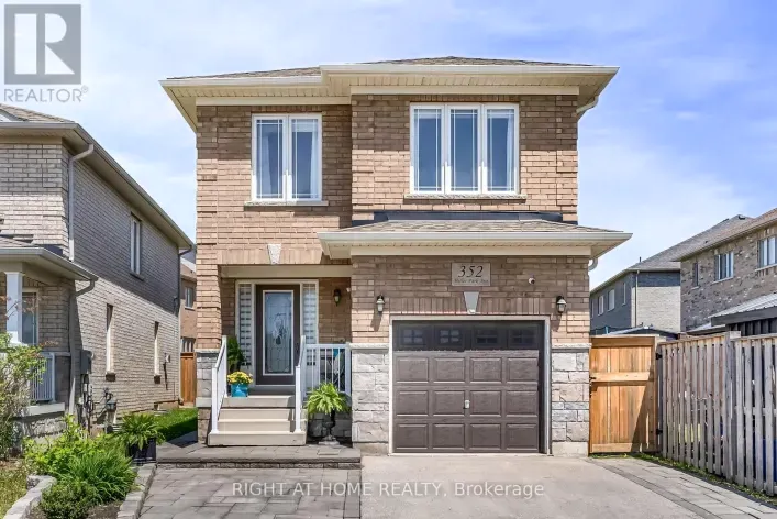352 MILLER PARK AVENUE, Bradford West Gwillimbury