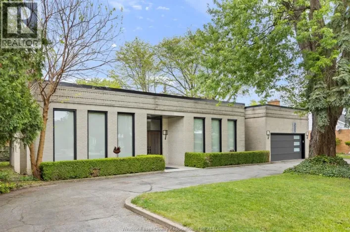 3521 OUELLETTE, Windsor