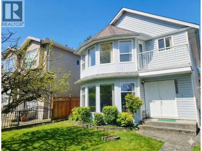 3523 NAPIER STREET, Vancouver