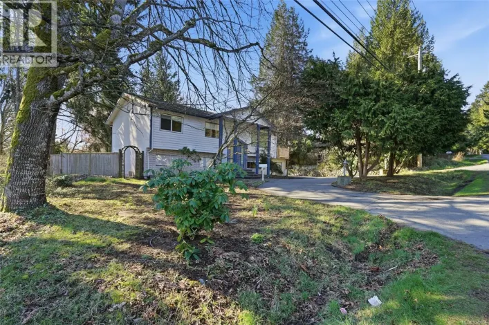 3528 Hammond Bay Rd, Nanaimo