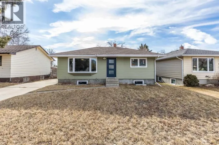 353 12 Street SW, Medicine Hat