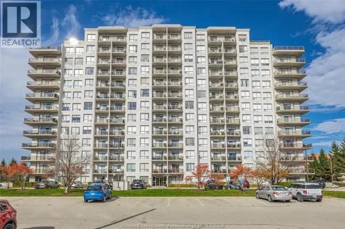 353 COMMISSIONERS ROAD West Unit# 506, London