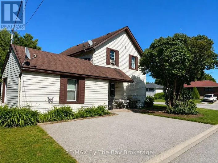 353 ONTARIO STREET, Collingwood