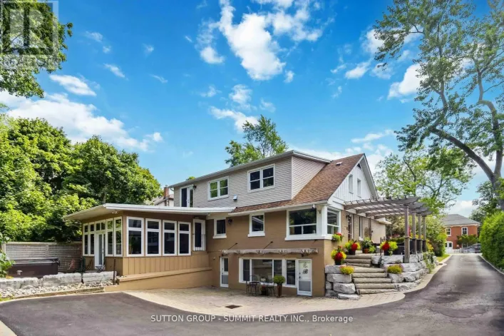 353 QUEEN STREET S, Mississauga