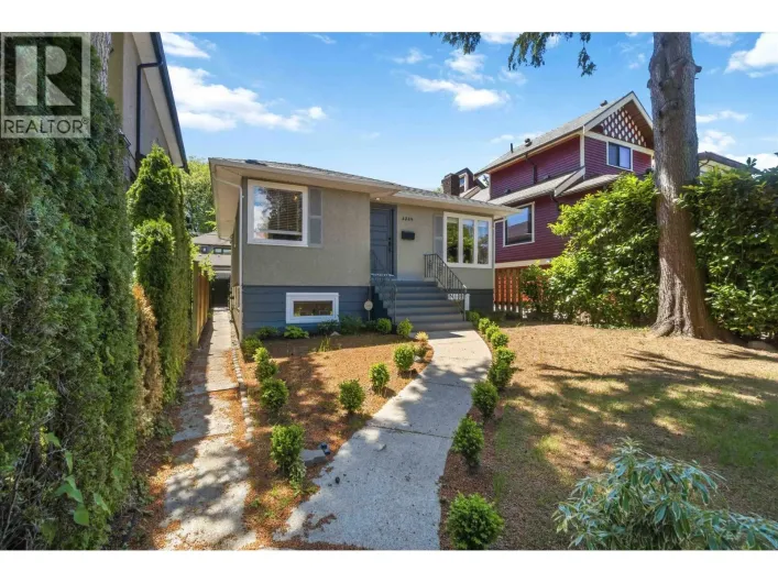3534 W 17TH AVENUE, Vancouver