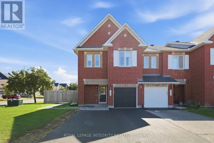 Row / Townhouse for sale: 354 SELENE WAY, Ottawa
