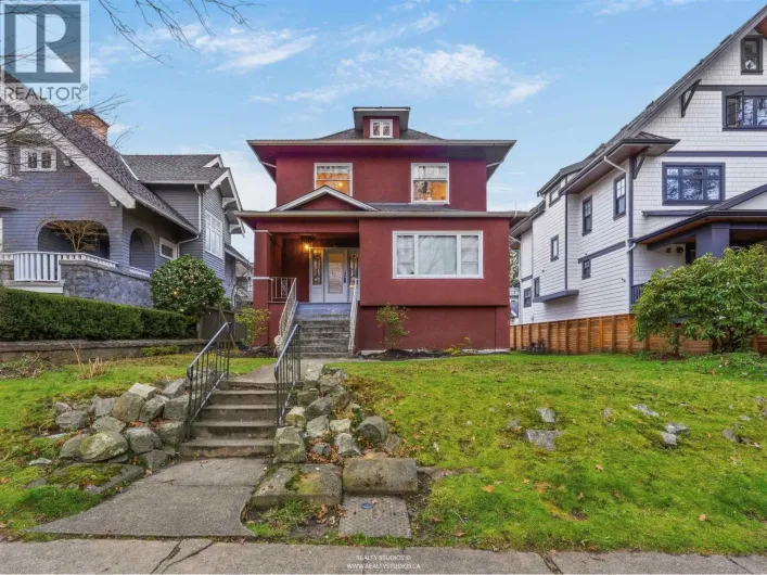 354 W 15TH AVENUE, Vancouver