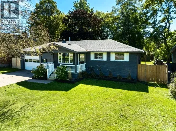 3549 Egremont ROAD, Plympton-Wyoming