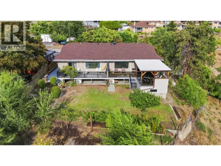Duplex for sale: 355 & 357 Gwyer Street, Penticton