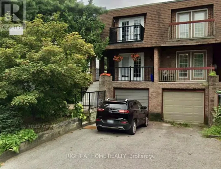 355 DAVISVILLE AVENUE, Toronto