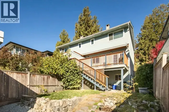 355 E 4TH STREET, North Vancouver