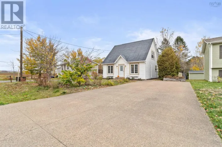 355 Nichols Avenue, North Kentville