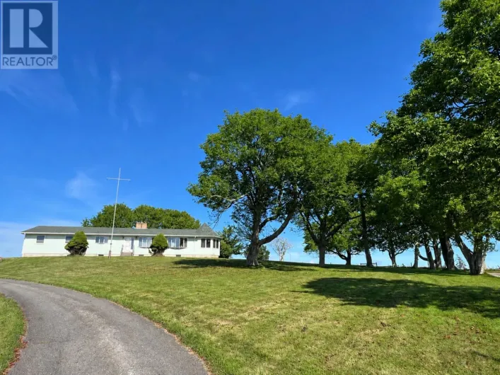 355 Pleasant Street, Yarmouth