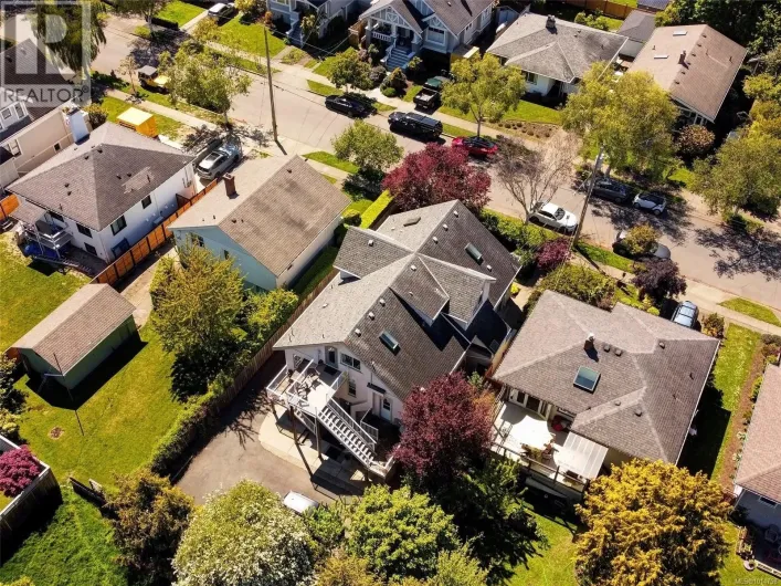 355 Richmond Ave, Victoria