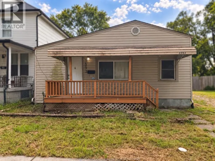 3553 KING STREET, Windsor