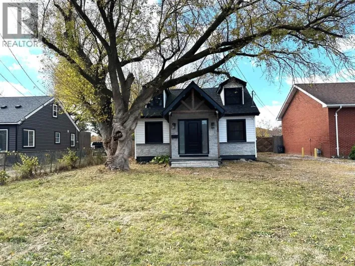 3555 HOWARD, Windsor