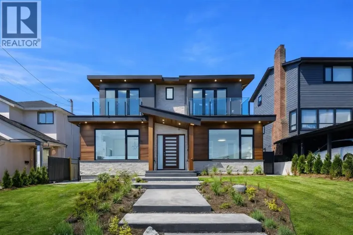 356 W 28TH STREET, North Vancouver