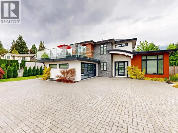3560 HIGHLAND BOULEVARD, North Vancouver